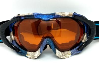 Ski goggles, double lenses, two layer PU foam.
