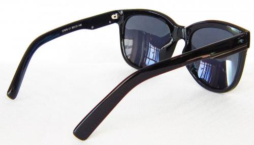 Light silver lenses, Black square sunglasses, CG52-3